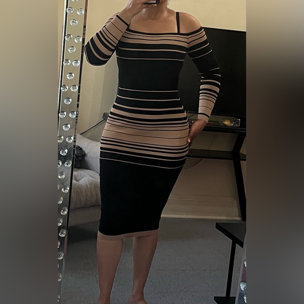 Fashion Nova Black and Tan Long Sleeve Dress